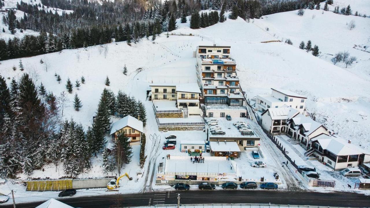 Alpin House Colibita Hotel Exterior foto